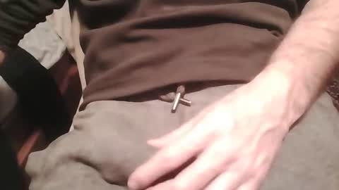 Snapshot of manco_travaglio chatting on 01.04.25 Beeblebrox online show from 01.04.25