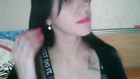 Snapshot of mandari_lukc chatting on 11.14.25 Mandari lukc online show from 11.14.25