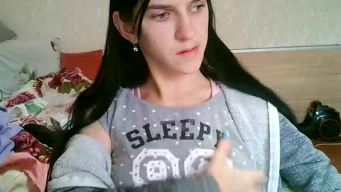 Snapshot of mandari_lukc chatting on 12.14.25 Mandari lukc online show from 12.14.25