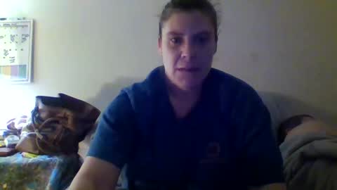 Snapshot of mandilube39 chatting on 01.10.25 mindy22 online show from 01.10.25