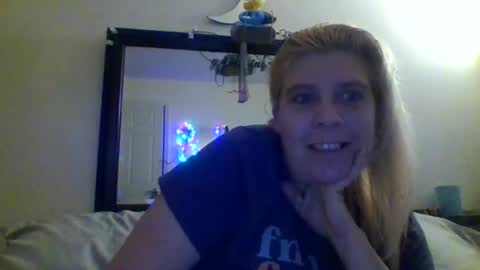Snapshot of mandilube39 chatting on 02.14.25 mindy22 online show from 02.14.25