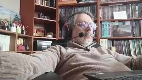 Snapshot of mandrawhore chatting on 10.31.25 mandrawhore online show from 10.31.25