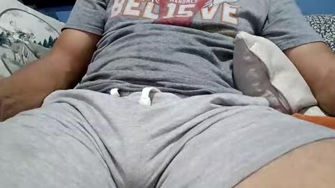 Snapshot of mandrilo7379 chatting on 12.01.25 mandrilo7379 online show from 12.01.25