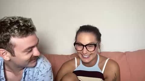 Snapshot of mandyrheaa chatting on 10.26.25 Mandy online show from 10.26.25