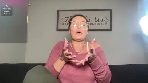 Snapshot of mandyrheaa chatting on 12.01.25 Mandy online show from 12.01.25