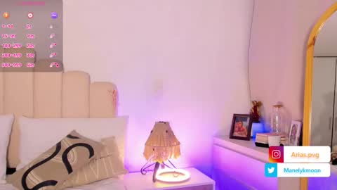 Snapshot of manelyk_10 chatting on 11.09.25 online show from 11.09.25