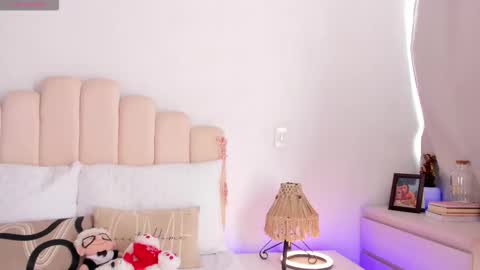 Snapshot of manelyk_10 chatting on 11.09.25 online show from 11.09.25