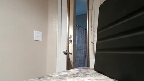 Snapshot of maniak_paraphiliacz chatting on 12.18.25 Jan and Man online show from 12.18.25