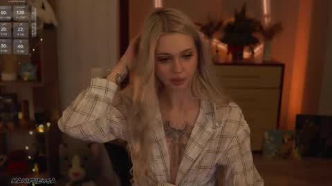 Snapshot of manifreyja chatting on 02.21.26 Amelie online show from 02.21.26