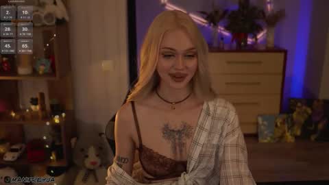 Snapshot of manifreyja chatting on 02.23.26 Amelie online show from 02.23.26