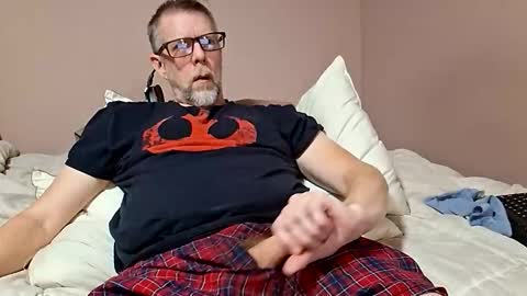 Dickinabox online show from 11.19.25