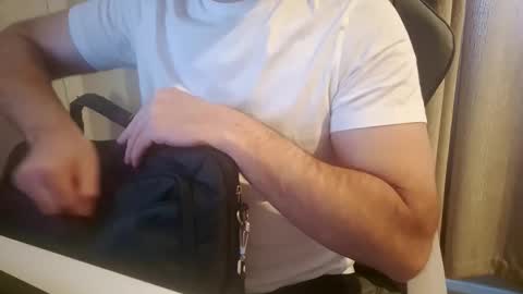 Snapshot of manoman35 chatting on 11.04.25 manoman35 online show from 11.04.25