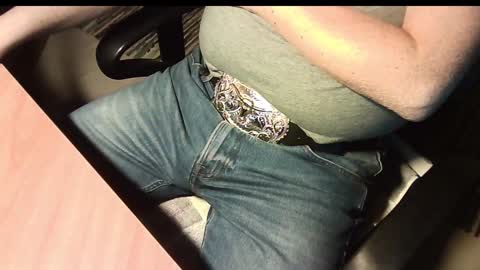 Snapshot of manswed chatting on 12.21.24 manswed online show from 12.21.24