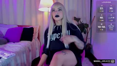 Snapshot of manu_nyx chatting on 12.16.25 manu velezz Help me to get to 100 thumbs ups Tip 25tks Rate me online show from 12.16.25