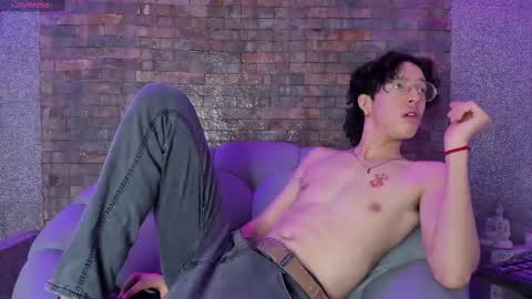 Manuel online show from 03.06.25