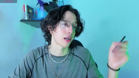 Manuel online show from 11.04.25