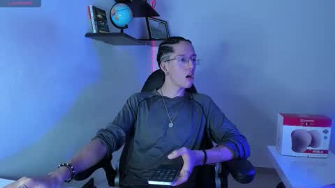 Manuel online show from 11.09.25