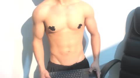 Manuel online show from 09.18.25