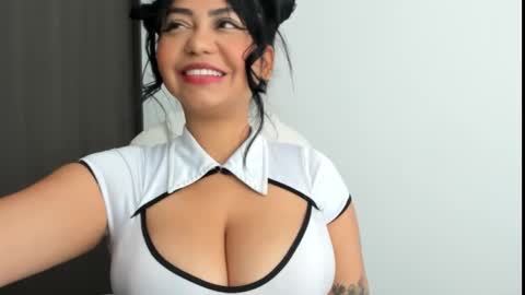 Snapshot of manuela_anderson chatting on 02.23.25 MANUELA online show from 02.23.25