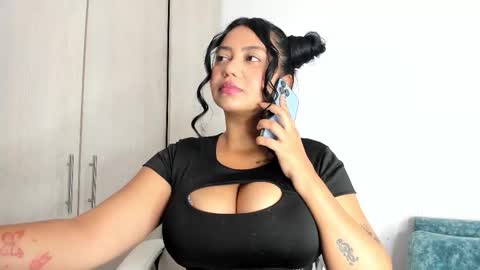 MANUELA online show from 11.18.25