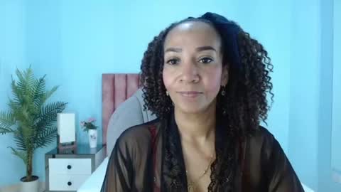 Manuela Giraldo online show from 07.25.26