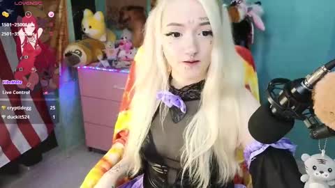 Manuela online show from 01.18.25