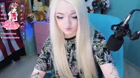 Manuela online show from 02.26.25