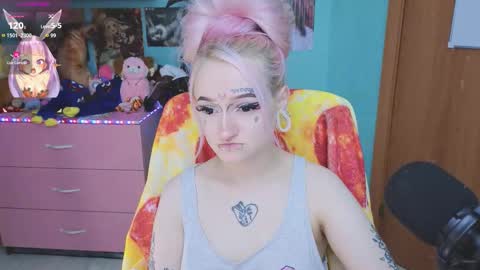 Snapshot of manuela_unicorn chatting on 10.11.25 Manuela online show from 10.11.25