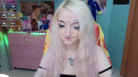 Manuela online show from 11.17.25