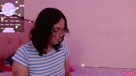 Snapshot of manumeow_ chatting on 12.19.24 Manu online show from 12.19.24