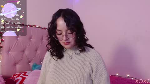 Snapshot of manumeow_ chatting on 01.11.25 Manu online show from 01.11.25