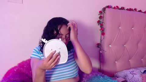 Snapshot of manumeow_ chatting on 02.16.25 Manu online show from 02.16.25