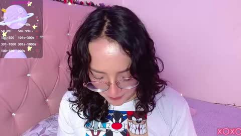 Snapshot of manumeow_ chatting on 02.23.25 Manu online show from 02.23.25