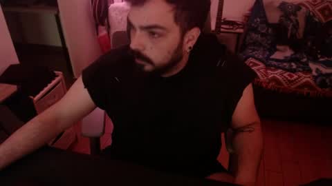 Snapshot of manupaladin chatting on 04.14.26 Manupaladin online show from 04.14.26