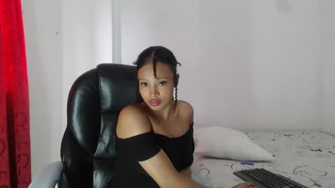 Snapshot of mar_aimy chatting on 09.08.25 Mar online show from 09.08.25