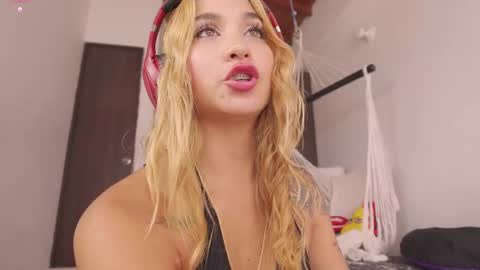 Mara Independent Model online show from 01.06.26