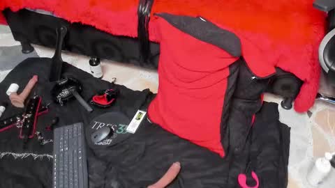 Mara  online show from 11.15.25