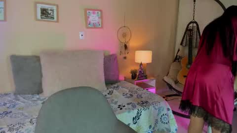 Snapshot of mara_jackson_ chatting on 11.18.25 MARA online show from 11.18.25