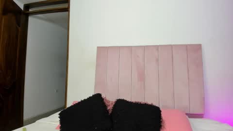 Mara  online show from 11.05.25