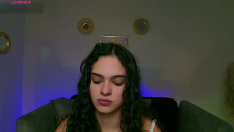 Snapshot of maravelvett chatting on 07.26.26 Mara online show from 07.26.26