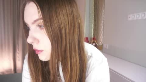 Snapshot of maraworley chatting on 05.27.26 Sofia online show from 05.27.26