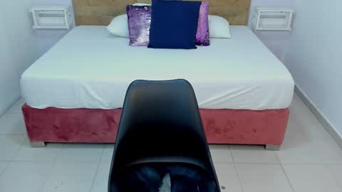 Maray Lous  online show from 02.26.26