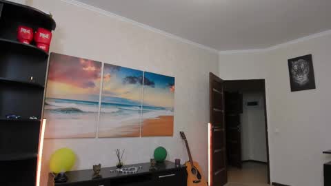 Snapshot of marc105100 chatting on 02.20.25 alex marvelxx online show from 02.20.25