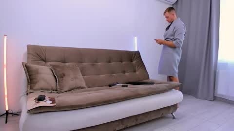 Snapshot of marc105100 chatting on 10.05.25 alex marvelxx online show from 10.05.25