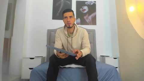 Marc Ruffalo online show from 03.03.26