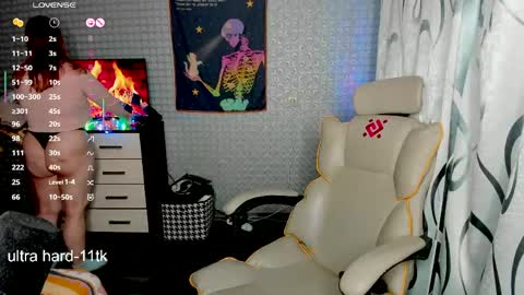 Snapshot of marcelinepeach chatting on 05.28.26 Sara online show from 05.28.26