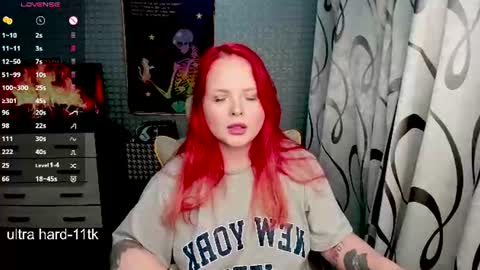 Snapshot of marcelinepeach chatting on 07.07.26 Sara online show from 07.07.26