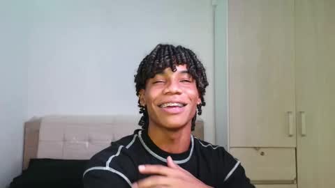 Snapshot of marcelo_dosantos77 chatting on 03.16.26 MARCELO online show from 03.16.26