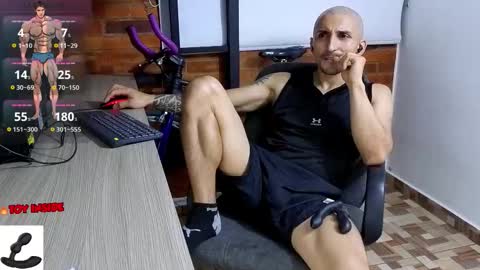 Marck  Independent model  online show from 11.21.25