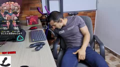 Marck  Independent model  online show from 03.16.26